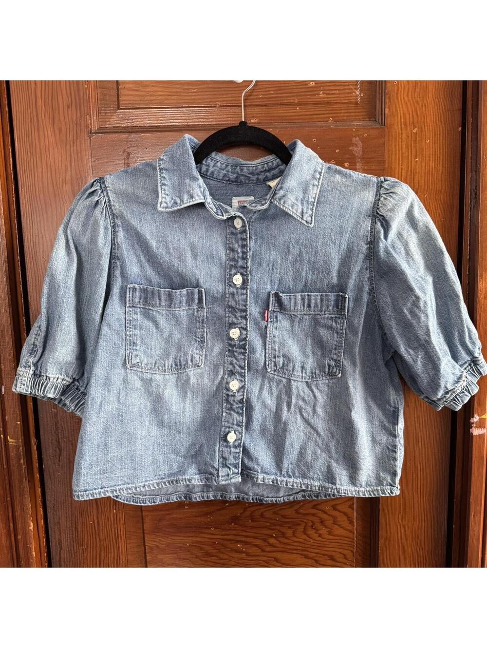 Vintage levi’s denim cropped button up with puffy sleeves